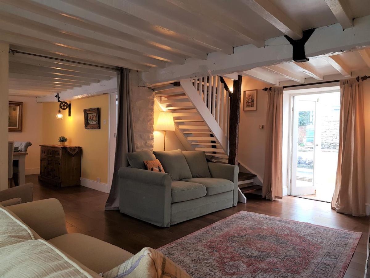 Cruck Cottage 皮克林 外观 照片